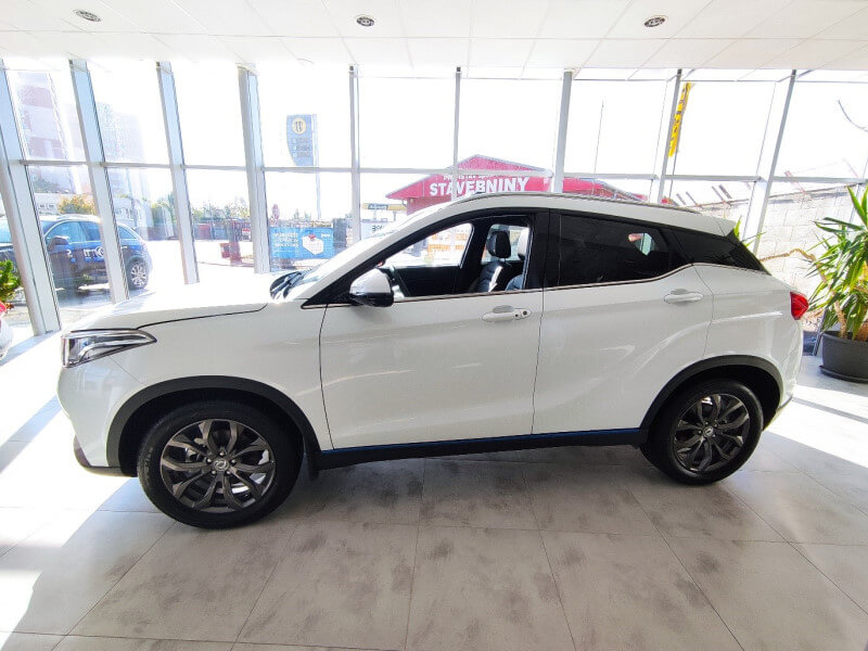 DongFeng Seres 3 - biela metalíza