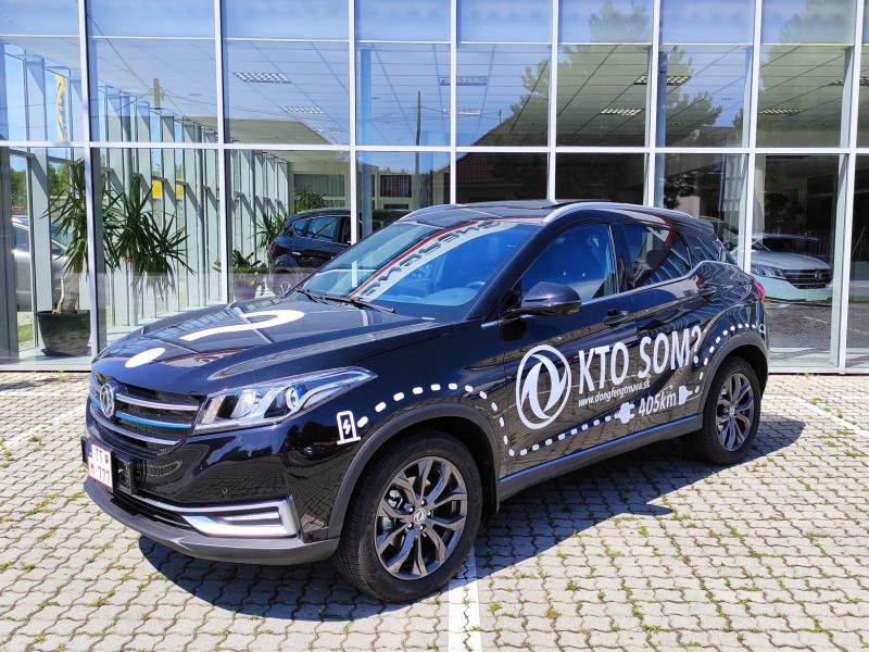 DongFeng Seres 3 - čierna metalíza